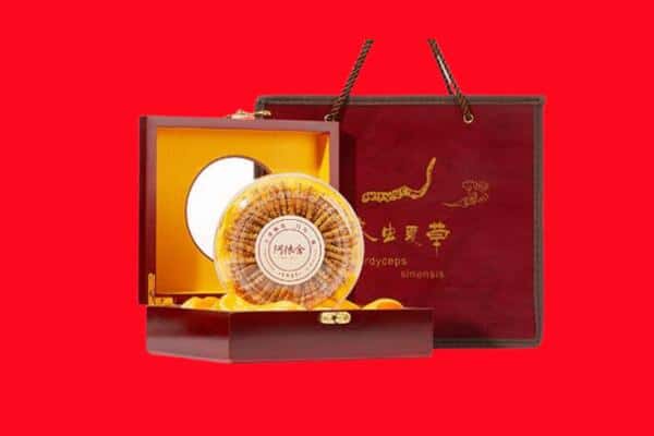 收购资讯:浪卡子县回收冬虫夏草是按克吗